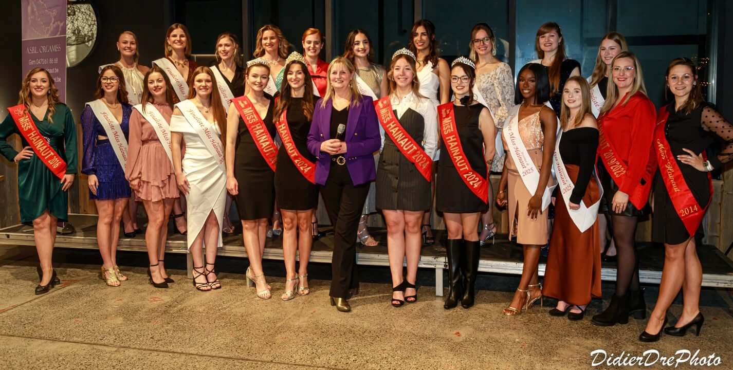 Photo des participantes de Miss Province de Hainaut 2023 en compétition.