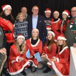 Miss Tournai au marché de Noël de Tournai, Bar à champagne du Club Richelieu, soutien aux bénévoles caritatifs.