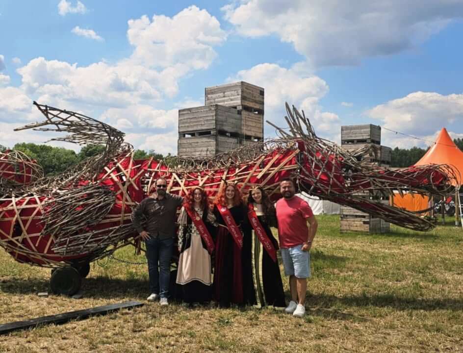 Image du tournage mémorable de jeudi avec l'équipe, capturant l'essence et l'énergie du moment.