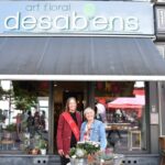 Kimberly Prayez à la braderie de Tournai, visitant des partenaires, renforçant les liens lors de l'événement.